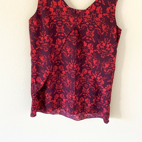 Cabi Purple And Pink Queen Print Sleeveless Tank - Picture 5 of 6